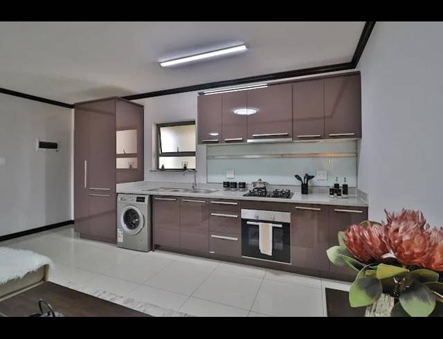 1 BEDROOM PROPERTY TO RENT IN FOURWAYS